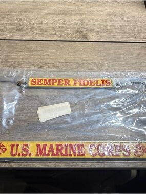 USMC SEMPER FIDELIS U.S. MARINE CORP YELLOW & RED LICENSE PLATE FRAME METAL